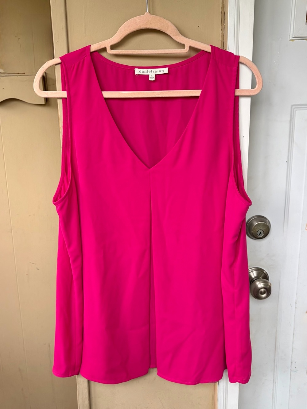 Sleeveless V-Neck Tank Top - Hot Pink